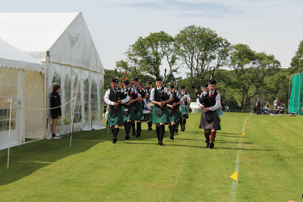 Tobermory High School Pipe Band